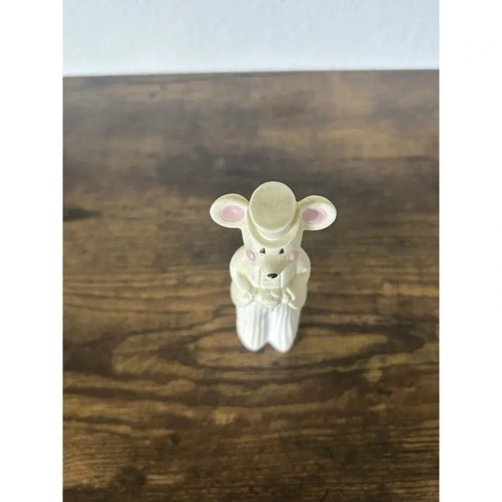 Avon this vintage